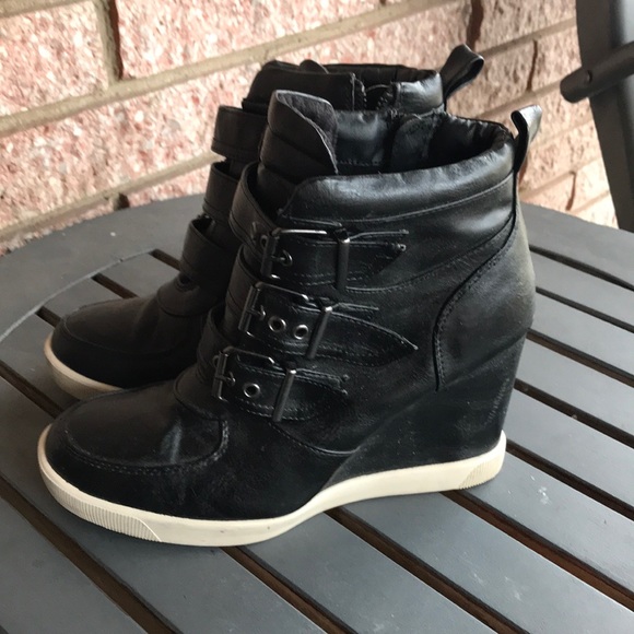 steve madden shane wedge